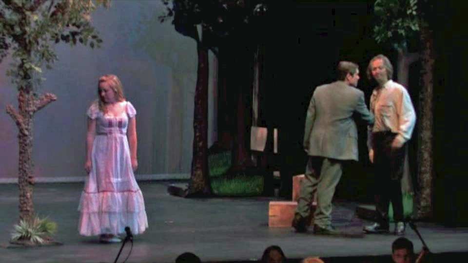 Emil asks Anthony to deliver a letter to Marie while Angelique listens